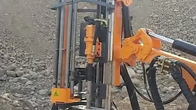Буровая установка с погружным пневмоударником КТ7С использовалась на карьерах Узбекистана в 2020 году