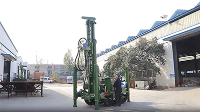 Буровая установка для бурения скважин на гусеничном ходу KW450